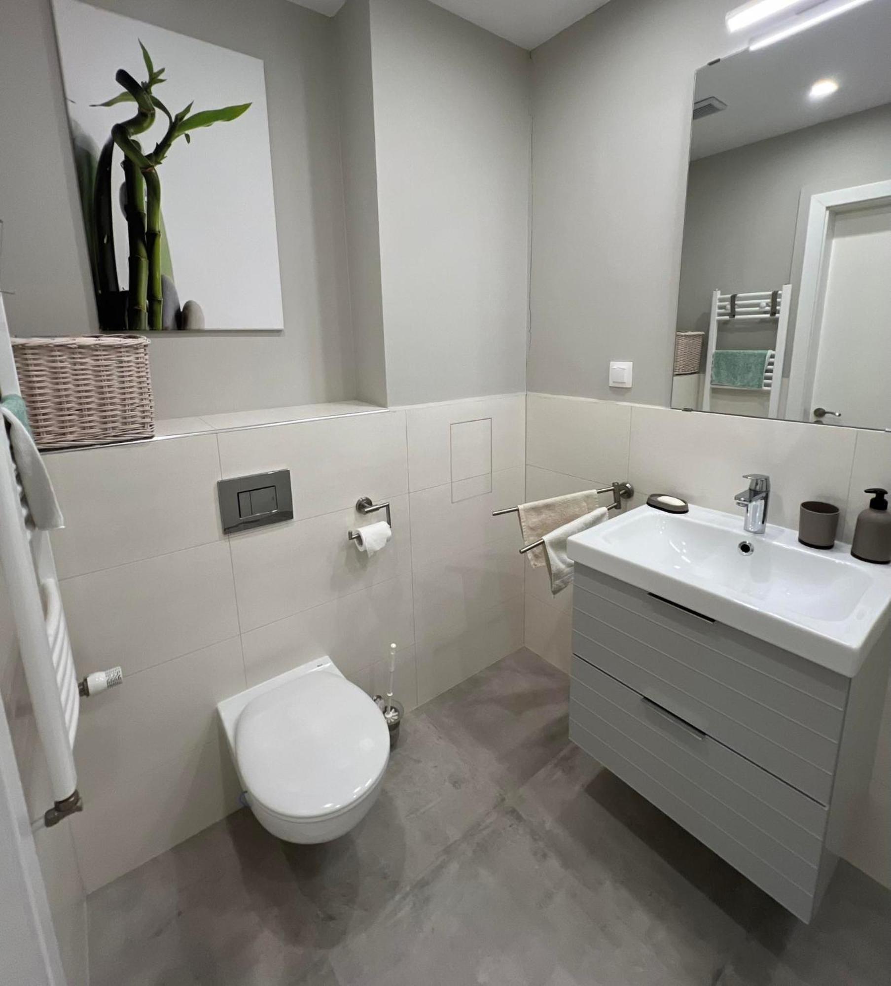 Boston Cozy Elegant Family Apt W Parking Near Nsa София Экстерьер фото